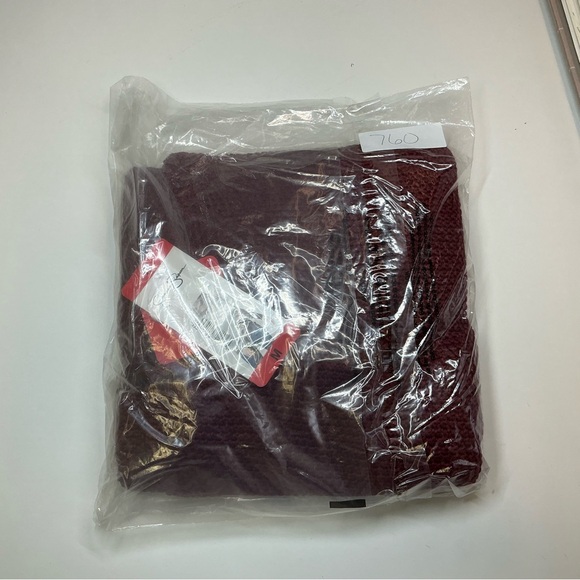 JESSICA SIMPSON NWT Ladies Roll Neck Sweater Size Medium - Picture 6 of 6